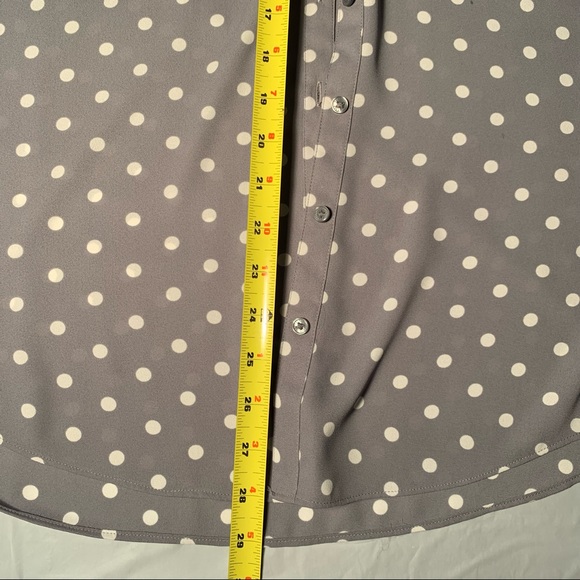 Express Grey and White Polka Dot Blouse Long Sleeve Elongated Bell Sleeve size M - Picture 10 of 11